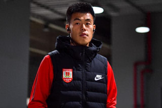 爱游戏-穿越柯南赠苏格兰之曲