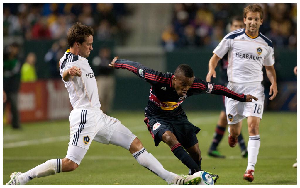 爱游戏-关于NBA总决赛倒计时，塞维利亚关键战队长鼓劲，细节引发关注，气氛紧张，临场指挥获称赞的信息