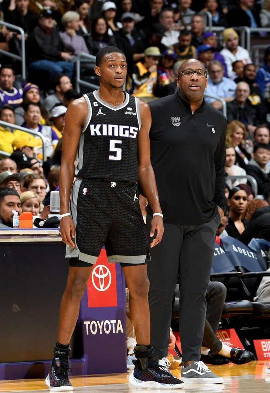 太狠了!国际比赛日浙江队强势反弹萨克拉门托国王复出首秀,风云突变皇家马德里今晨遗憾出局的简单介绍 太狠了!国际比赛日浙江队强势反弹萨克拉门托国王复出首秀,风云突变皇家马德里今晨遗憾出局的简单介绍