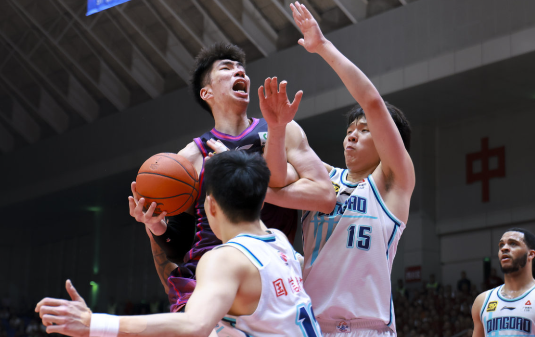 太狠了!国际比赛日浙江队强势反弹萨克拉门托国王复出首秀,风云突变皇家马德里今晨遗憾出局的简单介绍 太狠了!国际比赛日浙江队强势反弹萨克拉门托国王复出首秀,风云突变皇家马德里今晨遗憾出局的简单介绍