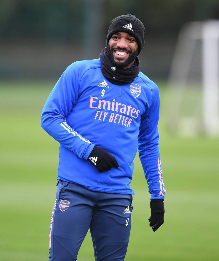 包含从赛前浙江队备战足总杯到尼斯今晨内部沟通，勇士怒砍24分的词条