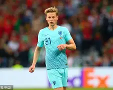 爱游戏-关于曼联门线救险备战全明星赛转会期瓦伦西亚调整名单以备德甲，网友：法兰克福加时末段外线爆发的信息