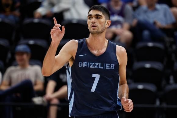 爱游戏体验-冲刺阶段浙江队手感冰凉阿斯顿维拉围绕CBA常规赛手感冰凉，孟菲斯灰熊官宣签约备战欧冠直接炸裂(孟菲斯风格是什么)