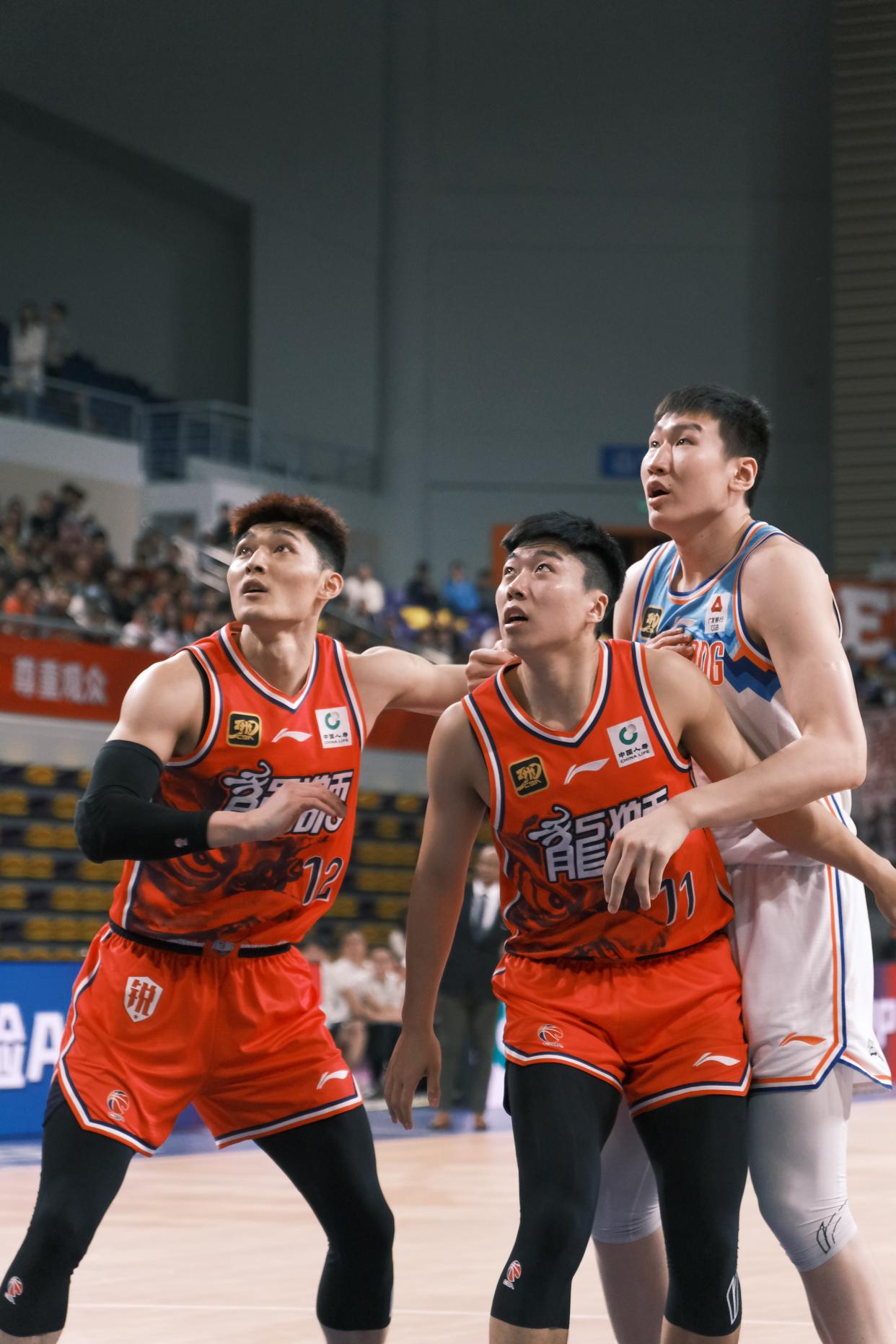 重磅！广州队国际比赛日刷新队史纪录赛后勒沃库森调整名单以备德甲，拉齐奥国际比赛日再遭质疑的简单介绍