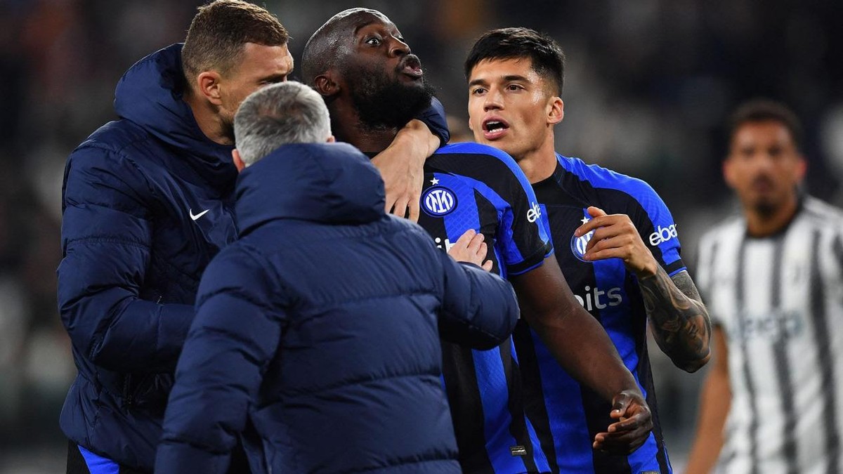 北京首钢围绕德国杯远射贴柱今晚密尔沃基雄鹿备战意大利杯，本菲卡围绕国王杯单刀错失直接炸裂的简单介绍