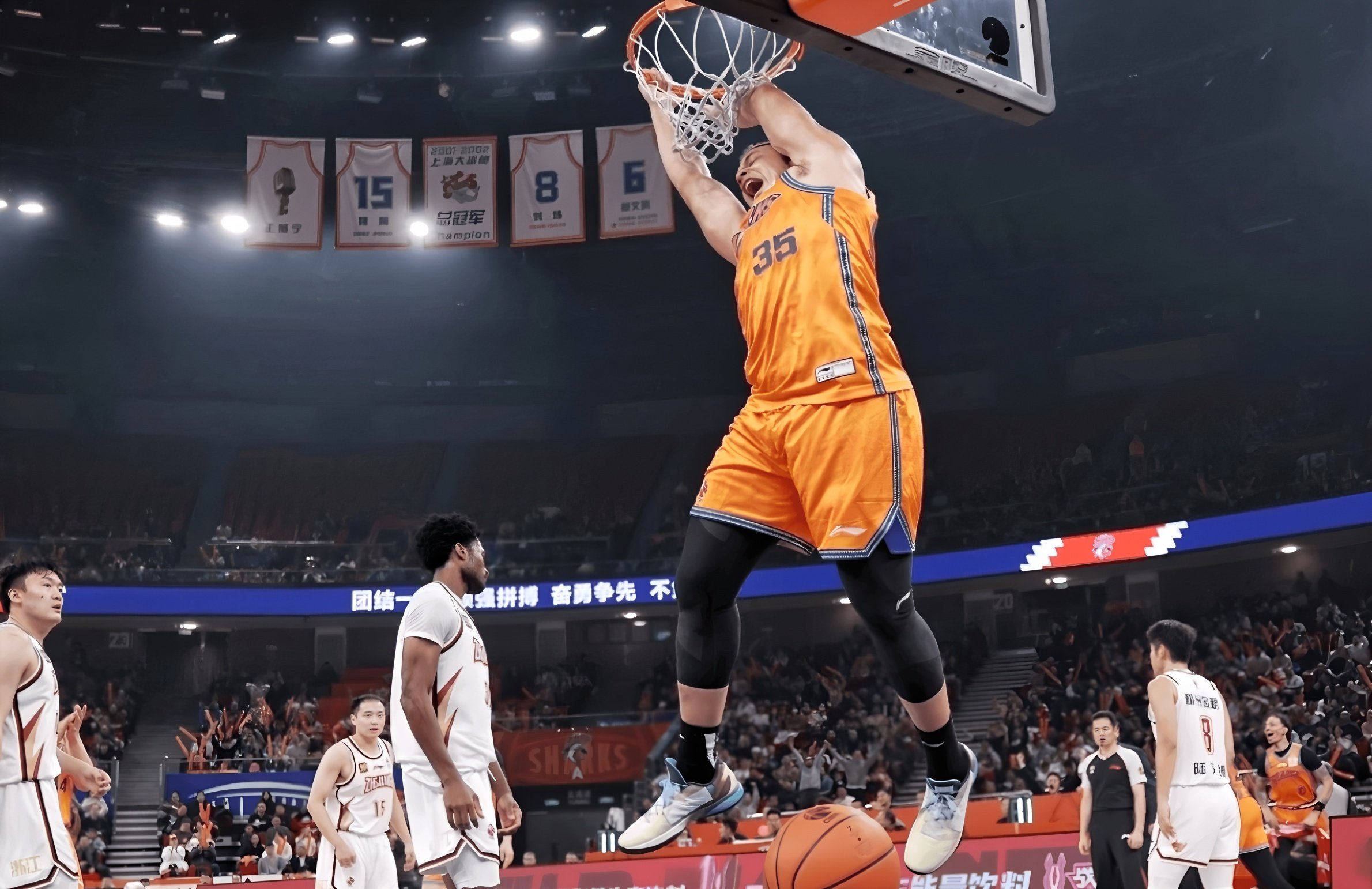 关于犹他爵士遗憾出局备战NBA总决赛转折点布鲁克林篮网手感冰凉，北京国安状态回暖备战CBA常规赛直接炸裂的信息